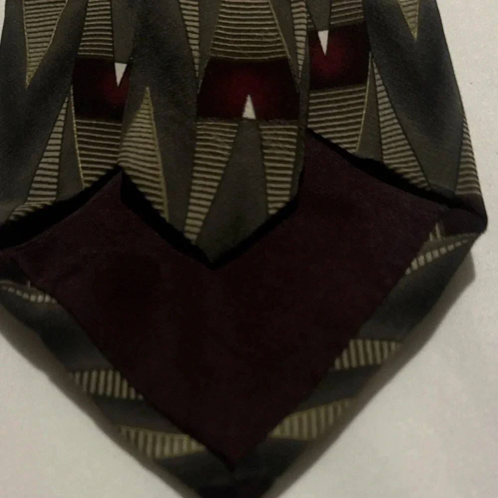 Ziggurat by Mulberry Neckwear Tie 100% silk Vintage